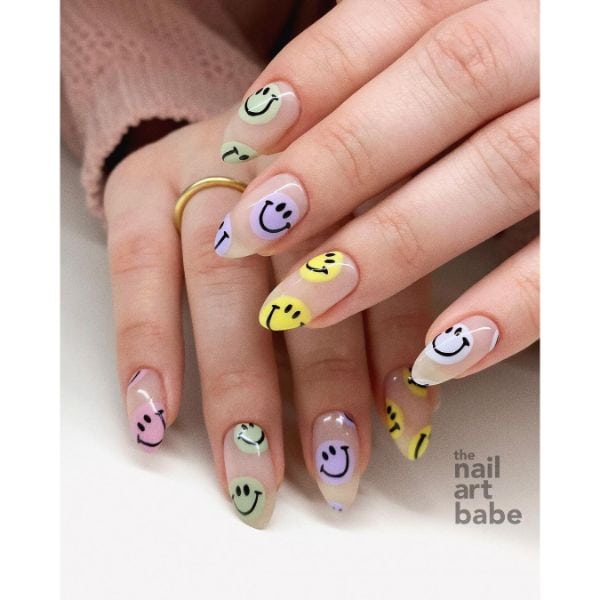 Smiley Nails Scratch Magazine
