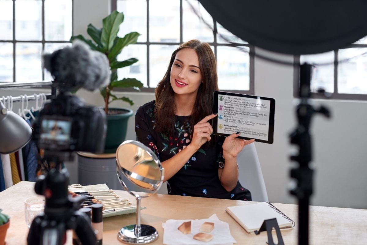What is an influencer? | The Beauty Bloggers - Scratch Magazine